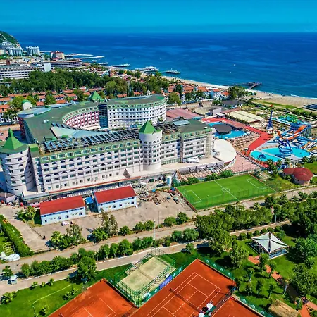 Grand Cortez Halal Family Hotel *