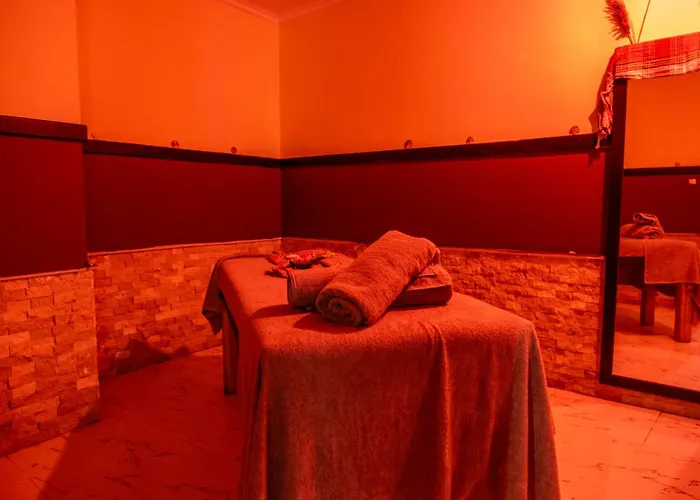 Hotel Grand Cortez Halal Family Konakli