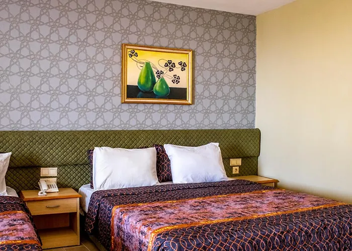 Grand Cortez Halal Family Konakli