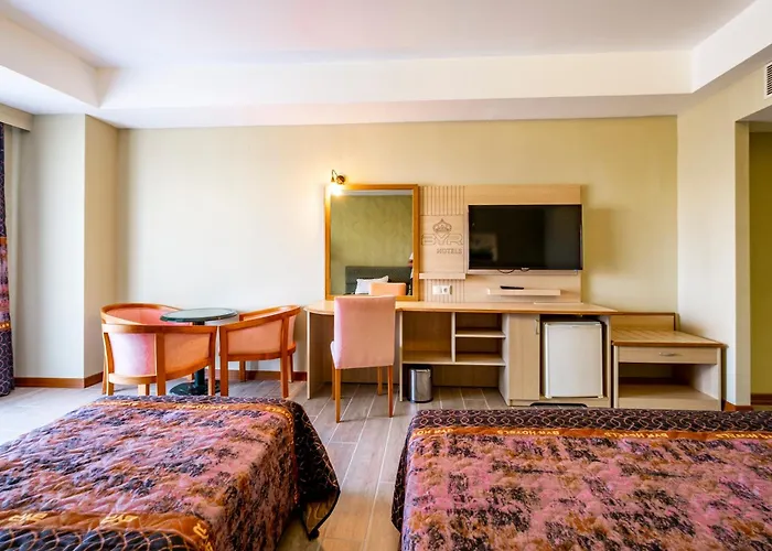 Grand Cortez Halal Family Hotel