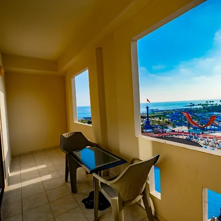 Grand Cortez Halal Family Hotel *