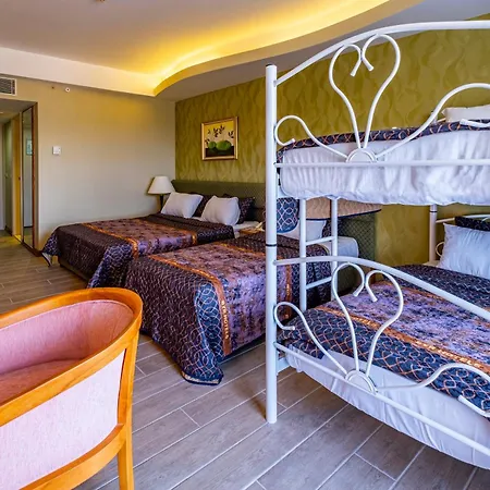 Otel Grand Cortez Halal Family