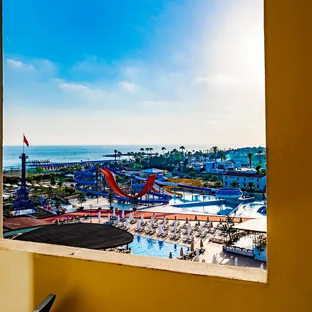 Grand Cortez Halal Family Otel Konaklı