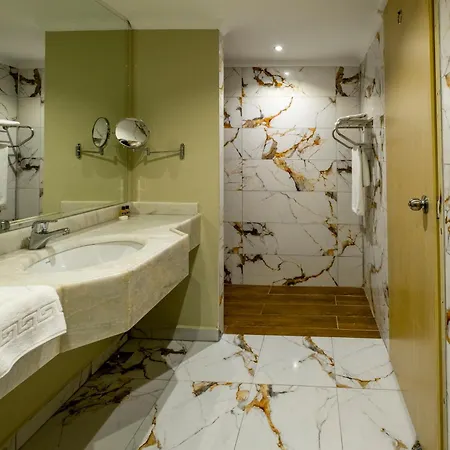 Grand Cortez Halal Family * Konaklı