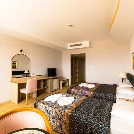 Grand Cortez Halal Family Otel *