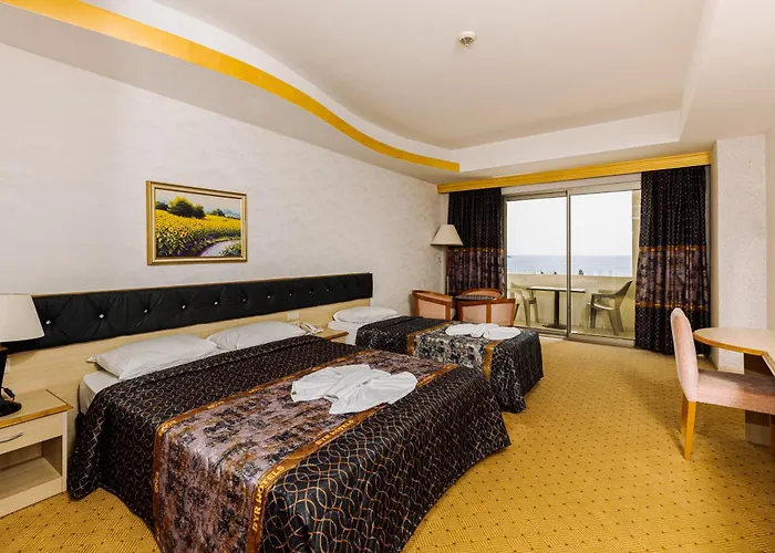 Grand Cortez Halal Family Hotel Konaklı