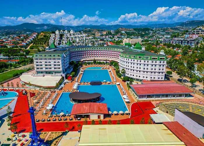 Grand Cortez Halal Family