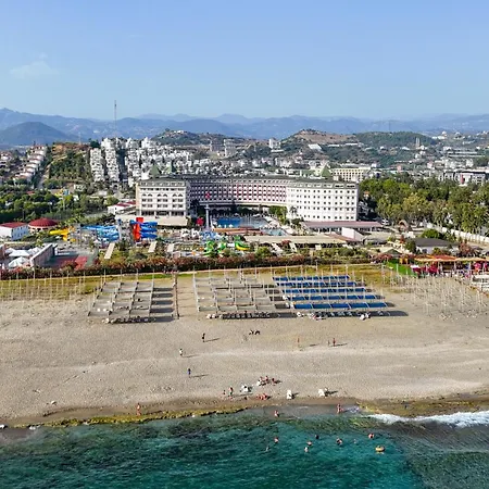 Grand Cortez Halal Family Hotel Konaklı